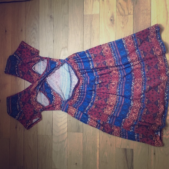 Forever 21 Aztec Dress - Picture 2 of 3